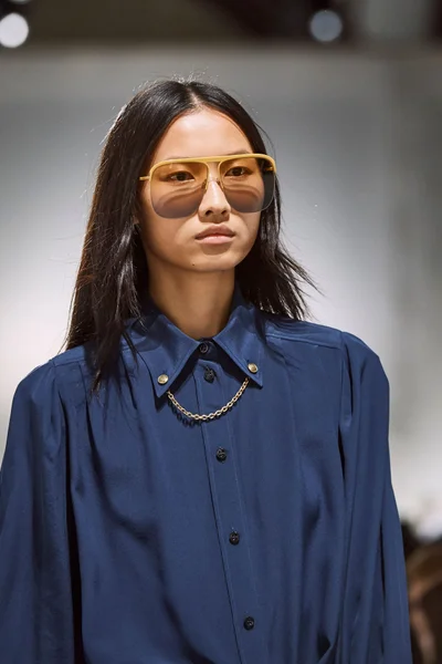 Look 120